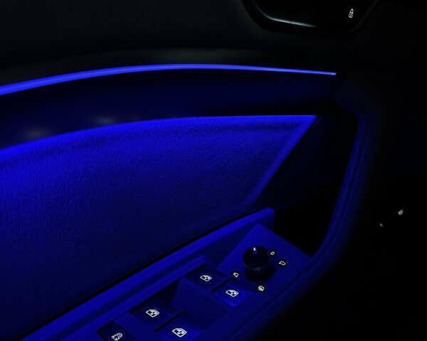 Черный Ауди E-Tron, объемом двигателя 0 л и пробегом 72 тыс. км за 33000 $, фото 30 на Automoto.ua