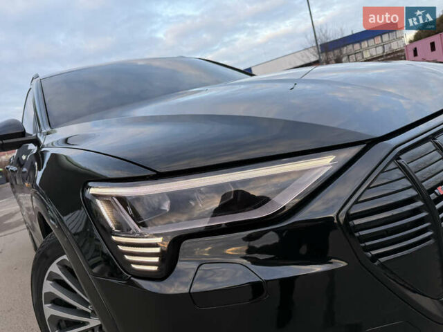 Черный Ауди E-Tron, объемом двигателя 0 л и пробегом 88 тыс. км за 29999 $, фото 6 на Automoto.ua