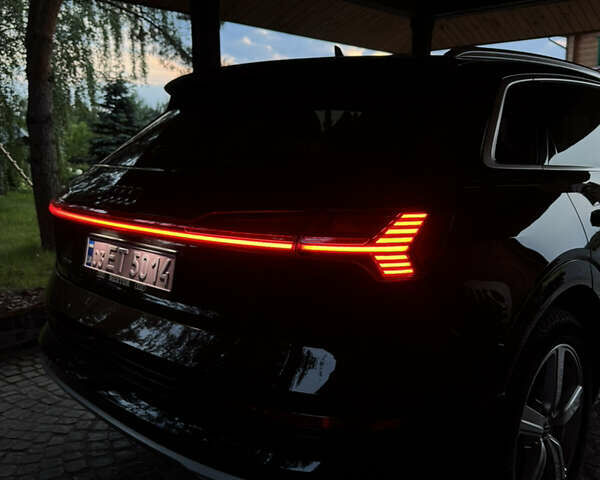 Черный Ауди E-Tron, объемом двигателя 0 л и пробегом 72 тыс. км за 33000 $, фото 22 на Automoto.ua