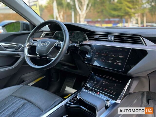 Черный Ауди E-Tron, объемом двигателя 95 л и пробегом 64 тыс. км за 35900 $, фото 13 на Automoto.ua