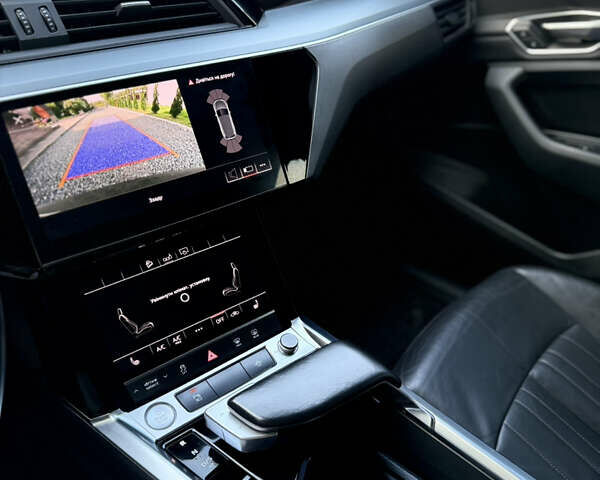 Чорний Ауді E-Tron, об'ємом двигуна 0 л та пробігом 125 тис. км за 28000 $, фото 34 на Automoto.ua