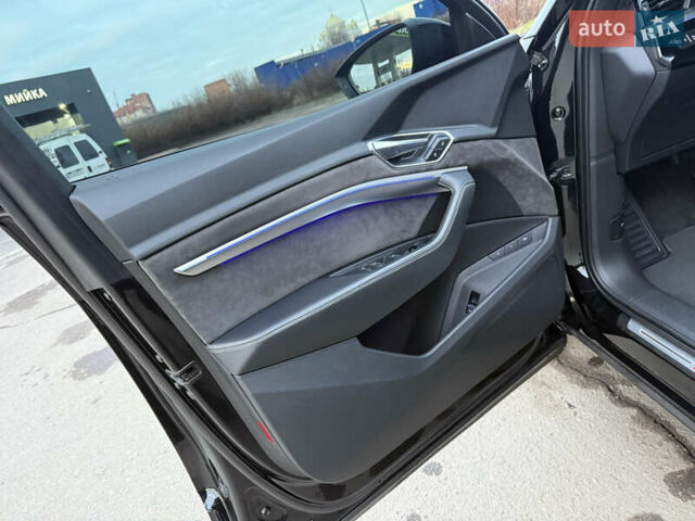 Черный Ауди E-Tron, объемом двигателя 0 л и пробегом 88 тыс. км за 29999 $, фото 56 на Automoto.ua