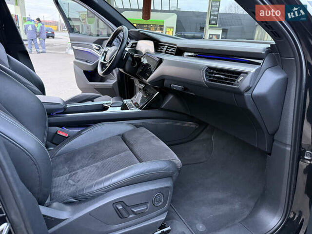 Черный Ауди E-Tron, объемом двигателя 0 л и пробегом 88 тыс. км за 29999 $, фото 80 на Automoto.ua