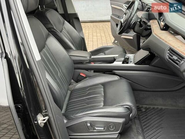 Чорний Ауді E-Tron, об'ємом двигуна 0 л та пробігом 76 тис. км за 31000 $, фото 34 на Automoto.ua