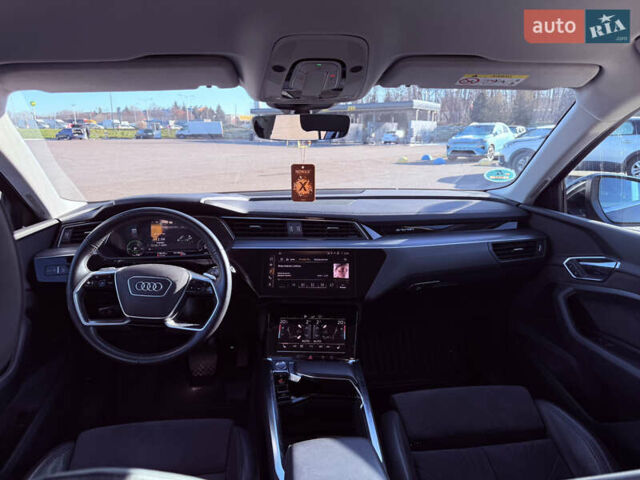 Чорний Ауді E-Tron, об'ємом двигуна 0 л та пробігом 118 тис. км за 19800 $, фото 15 на Automoto.ua