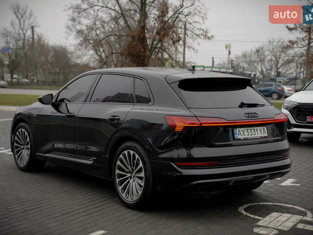 Черный Ауди E-Tron, объемом двигателя 0 л и пробегом 71 тыс. км за 34300 $, фото 1 на Automoto.ua