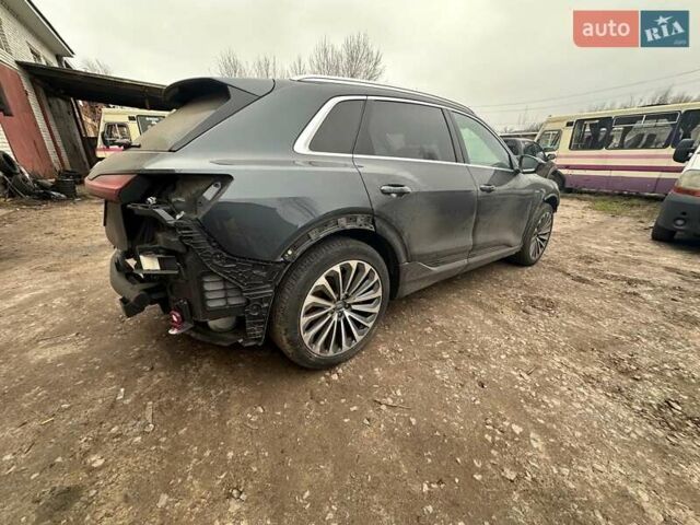 Чорний Ауді E-Tron, об'ємом двигуна 0 л та пробігом 97 тис. км за 19000 $, фото 10 на Automoto.ua