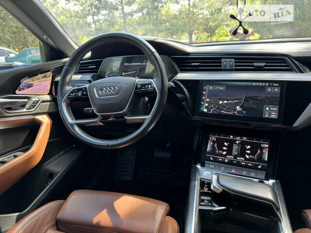 Черный Ауди E-Tron, объемом двигателя 0 л и пробегом 199 тыс. км за 27499 $, фото 33 на Automoto.ua
