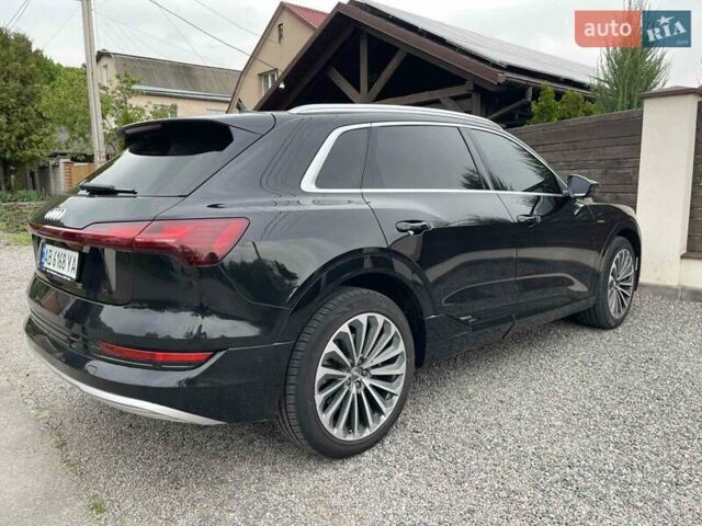 Черный Ауди E-Tron, объемом двигателя 0 л и пробегом 111 тыс. км за 29600 $, фото 10 на Automoto.ua