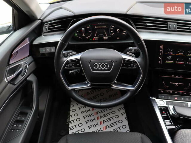 Чорний Ауді E-Tron, об'ємом двигуна 0 л та пробігом 86 тис. км за 29800 $, фото 43 на Automoto.ua