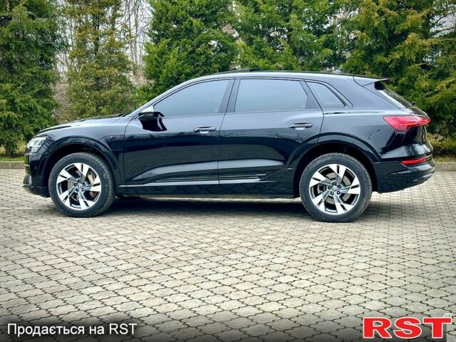 Черный Ауди E-Tron, объемом двигателя 0 л и пробегом 180 тыс. км за 25000 $, фото 1 на Automoto.ua