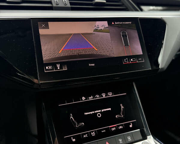 Чорний Ауді E-Tron, об'ємом двигуна 0 л та пробігом 142 тис. км за 23500 $, фото 16 на Automoto.ua