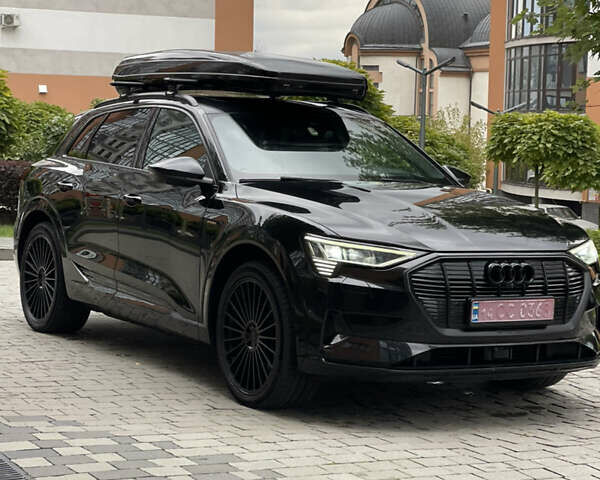 Черный Ауди E-Tron, объемом двигателя 0 л и пробегом 114 тыс. км за 28900 $, фото 10 на Automoto.ua