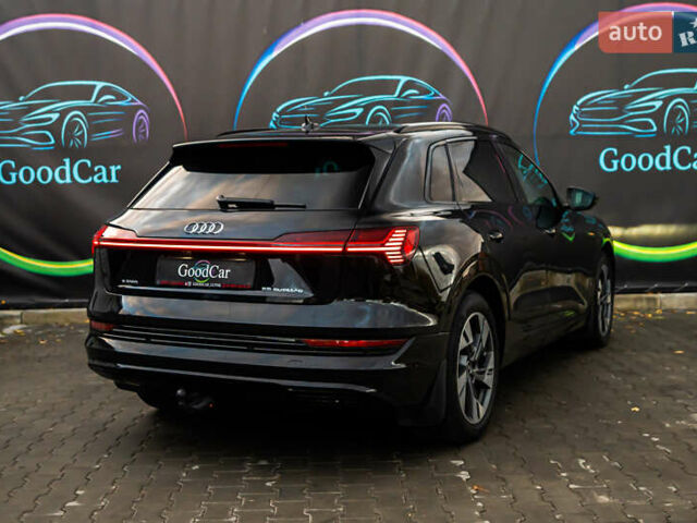 Черный Ауди E-Tron, объемом двигателя 0 л и пробегом 133 тыс. км за 28900 $, фото 19 на Automoto.ua