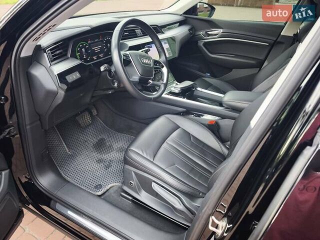 Черный Ауди E-Tron, объемом двигателя 0 л и пробегом 122 тыс. км за 29000 $, фото 32 на Automoto.ua