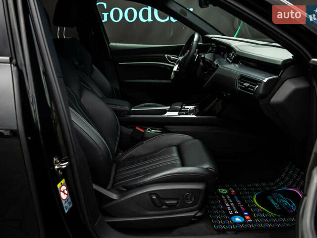 Чорний Ауді E-Tron, об'ємом двигуна 0 л та пробігом 100 тис. км за 31400 $, фото 41 на Automoto.ua