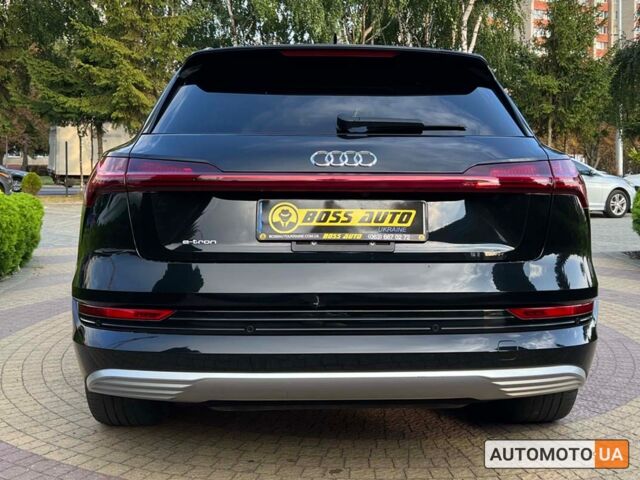 Черный Ауди E-Tron, объемом двигателя 95 л и пробегом 64 тыс. км за 35900 $, фото 5 на Automoto.ua