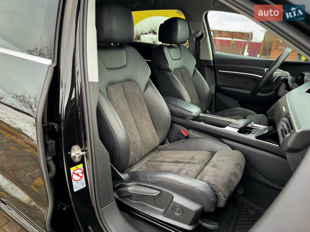 Чорний Ауді E-Tron, об'ємом двигуна 0 л та пробігом 140 тис. км за 26000 $, фото 62 на Automoto.ua