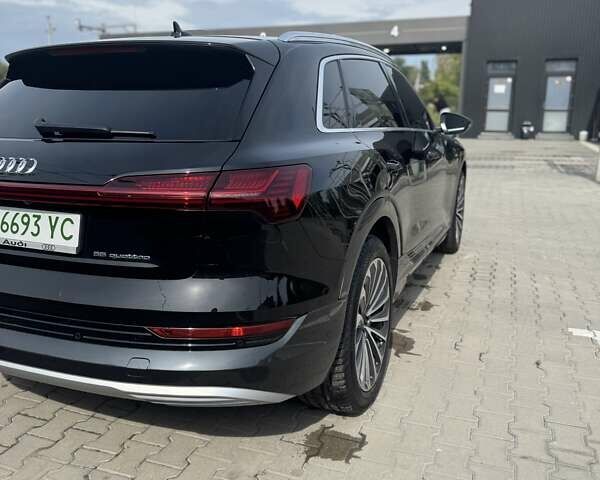 Черный Ауди E-Tron, объемом двигателя 0 л и пробегом 40 тыс. км за 37900 $, фото 13 на Automoto.ua