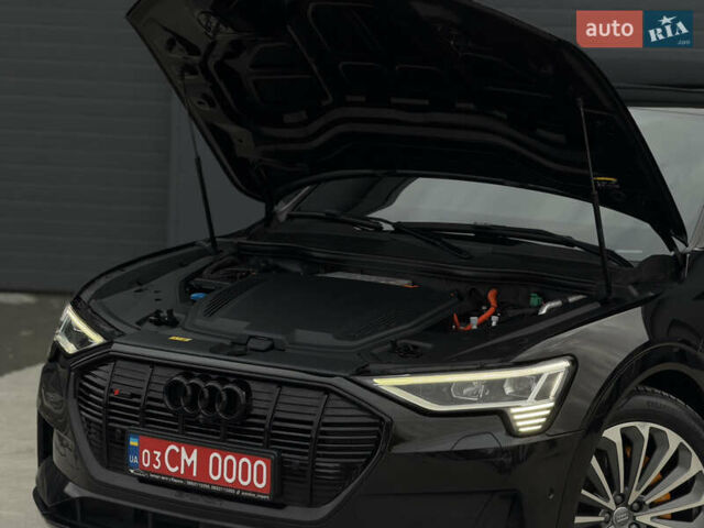 Чорний Ауді E-Tron, об'ємом двигуна 0 л та пробігом 162 тис. км за 28500 $, фото 38 на Automoto.ua