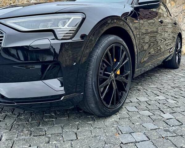 Черный Ауди E-Tron, объемом двигателя 0 л и пробегом 109 тыс. км за 28700 $, фото 15 на Automoto.ua