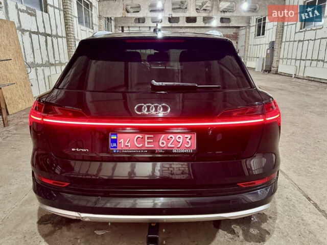 Черный Ауди E-Tron, объемом двигателя 0 л и пробегом 72 тыс. км за 25999 $, фото 9 на Automoto.ua