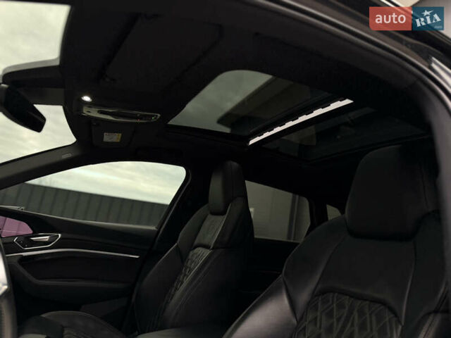 Чорний Ауді E-Tron, об'ємом двигуна 0 л та пробігом 162 тис. км за 28500 $, фото 80 на Automoto.ua