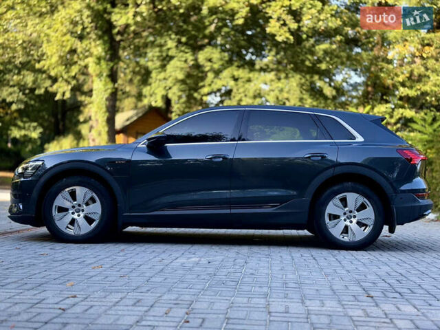 Черный Ауди E-Tron, объемом двигателя 0 л и пробегом 128 тыс. км за 28200 $, фото 33 на Automoto.ua