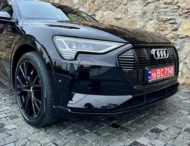 Черный Ауди E-Tron, объемом двигателя 0 л и пробегом 109 тыс. км за 28700 $, фото 19 на Automoto.ua