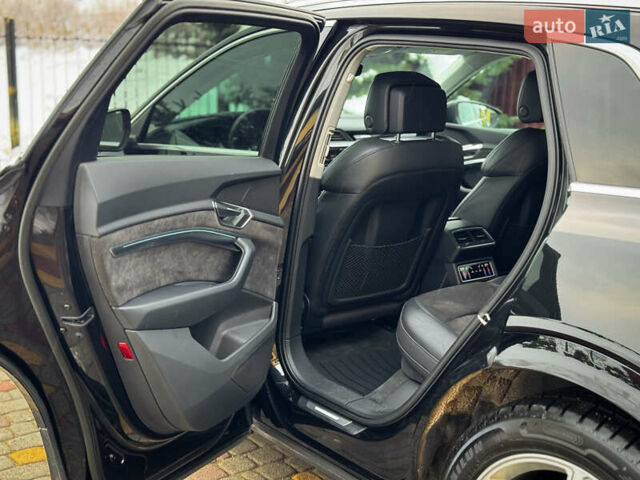 Чорний Ауді E-Tron, об'ємом двигуна 0 л та пробігом 140 тис. км за 26000 $, фото 72 на Automoto.ua
