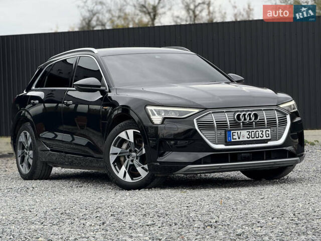 Черный Ауди E-Tron, объемом двигателя 0 л и пробегом 77 тыс. км за 30900 $, фото 13 на Automoto.ua