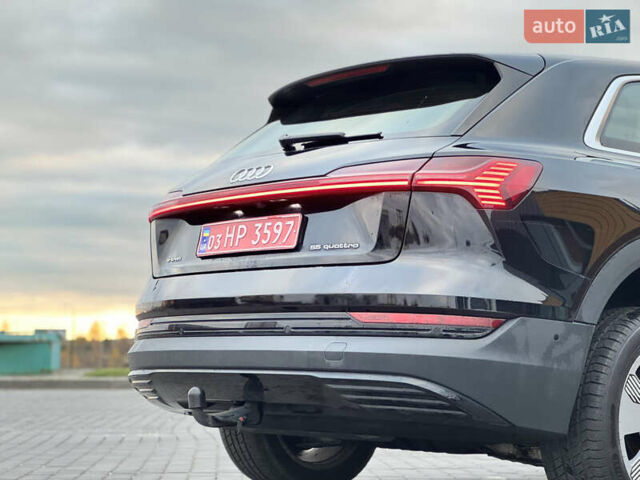 Ауді E-Tron 2019 у Рівному на Automoto.ua Чорний Ауді E-Tron, об'ємом двигуна 0 л та пробігом 220 тис. км за 23500 $, фото 20 на Automoto.ua