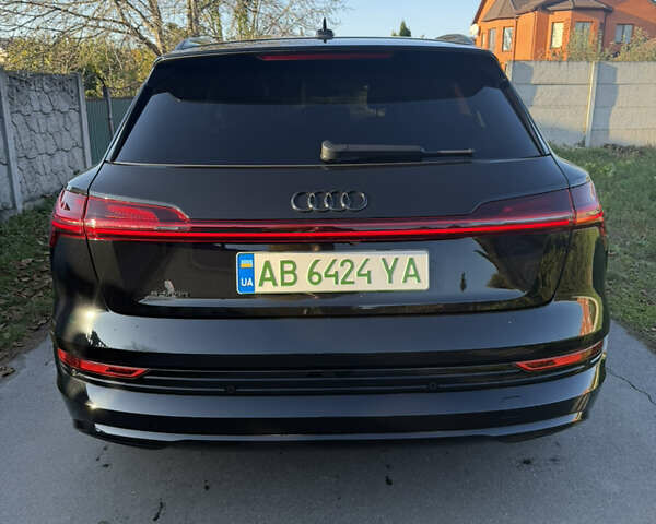 Чорний Ауді E-Tron, об'ємом двигуна 0 л та пробігом 85 тис. км за 34000 $, фото 5 на Automoto.ua