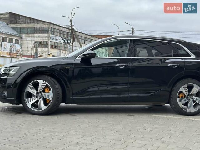 Черный Ауди E-Tron, объемом двигателя 0 л и пробегом 85 тыс. км за 31500 $, фото 9 на Automoto.ua