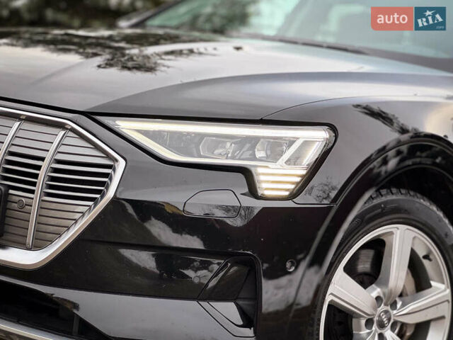 Чорний Ауді E-Tron, об'ємом двигуна 0 л та пробігом 140 тис. км за 26000 $, фото 22 на Automoto.ua