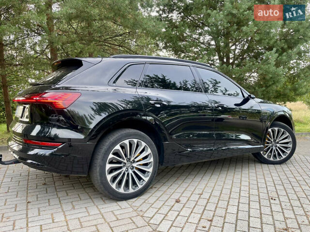 Черный Ауди E-Tron, объемом двигателя 0 л и пробегом 142 тыс. км за 37000 $, фото 3 на Automoto.ua