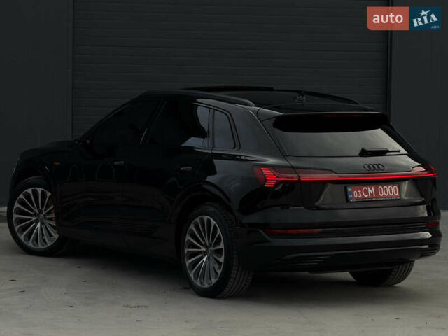 Чорний Ауді E-Tron, об'ємом двигуна 0 л та пробігом 162 тис. км за 28500 $, фото 16 на Automoto.ua