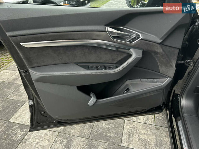 Черный Ауди E-Tron, объемом двигателя 0 л и пробегом 101 тыс. км за 29350 $, фото 55 на Automoto.ua