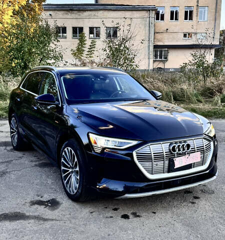 Черный Ауди E-Tron, объемом двигателя 0 л и пробегом 80 тыс. км за 31000 $, фото 3 на Automoto.ua