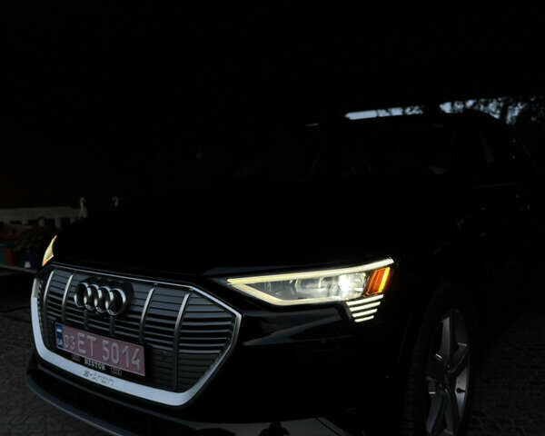 Черный Ауди E-Tron, объемом двигателя 0 л и пробегом 72 тыс. км за 33000 $, фото 24 на Automoto.ua