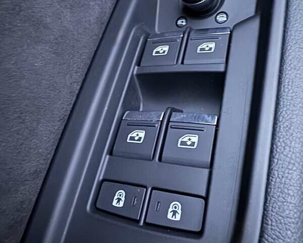 Черный Ауди E-Tron, объемом двигателя 0 л и пробегом 109 тыс. км за 28700 $, фото 51 на Automoto.ua