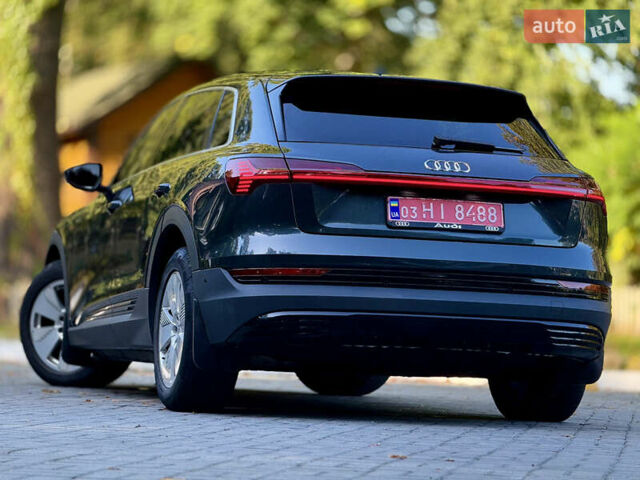 Черный Ауди E-Tron, объемом двигателя 0 л и пробегом 128 тыс. км за 28200 $, фото 39 на Automoto.ua