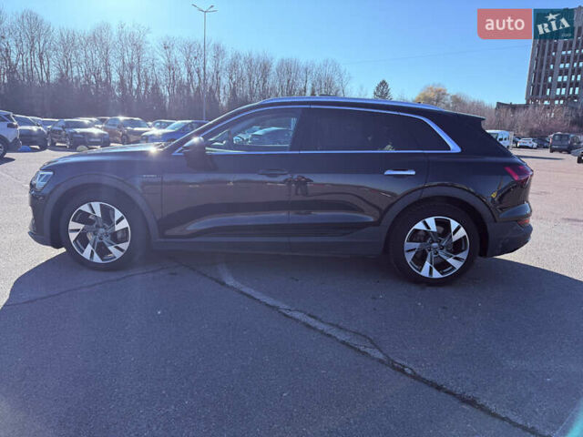 Чорний Ауді E-Tron, об'ємом двигуна 0 л та пробігом 118 тис. км за 19800 $, фото 3 на Automoto.ua