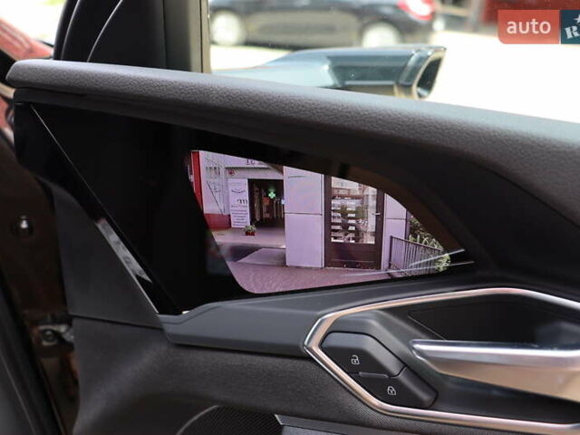 Чорний Ауді E-Tron, об'ємом двигуна 0 л та пробігом 86 тис. км за 29800 $, фото 51 на Automoto.ua