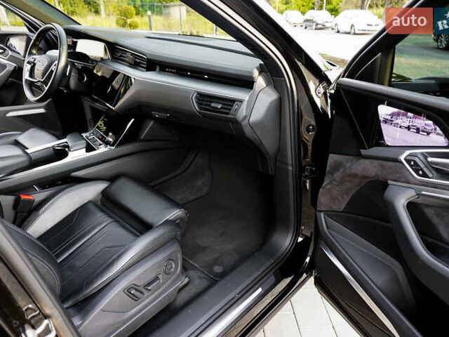 Черный Ауди E-Tron, объемом двигателя 0 л и пробегом 50 тыс. км за 31900 $, фото 20 на Automoto.ua