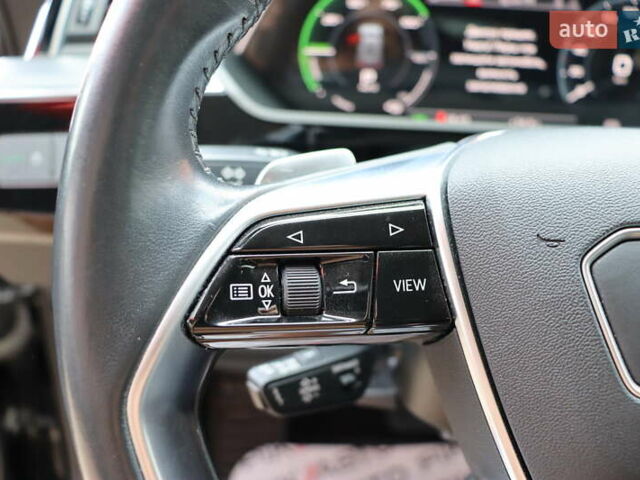 Чорний Ауді E-Tron, об'ємом двигуна 0 л та пробігом 86 тис. км за 29800 $, фото 23 на Automoto.ua