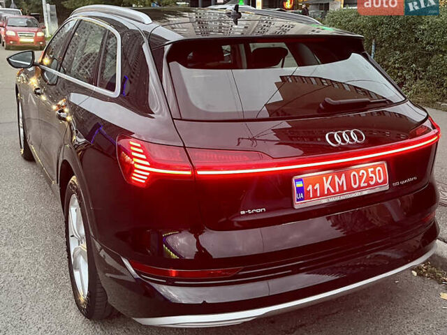 Чорний Ауді E-Tron, об'ємом двигуна 0 л та пробігом 204 тис. км за 21900 $, фото 34 на Automoto.ua
