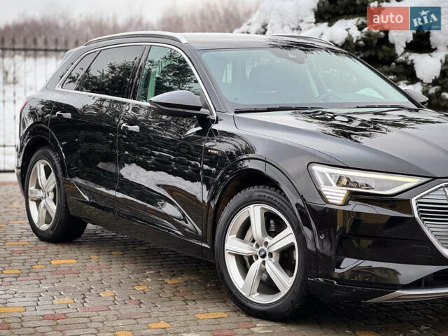 Чорний Ауді E-Tron, об'ємом двигуна 0 л та пробігом 140 тис. км за 26000 $, фото 7 на Automoto.ua