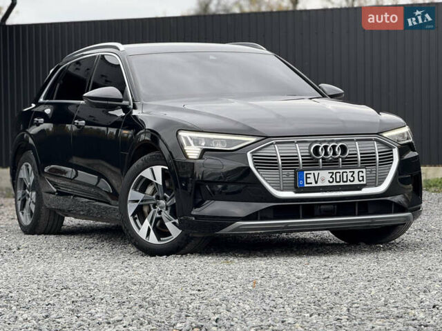 Черный Ауди E-Tron, объемом двигателя 0 л и пробегом 77 тыс. км за 30900 $, фото 7 на Automoto.ua