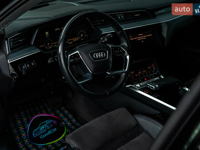 Черный Ауди E-Tron, объемом двигателя 0 л и пробегом 133 тыс. км за 28900 $, фото 37 на Automoto.ua